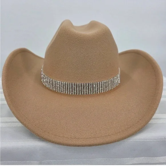 🆕 CC Beanie Sparkled Vegan Cowboy Hat with Rhinestone Accents. NWT!💥💥 - Picture 3 of 6